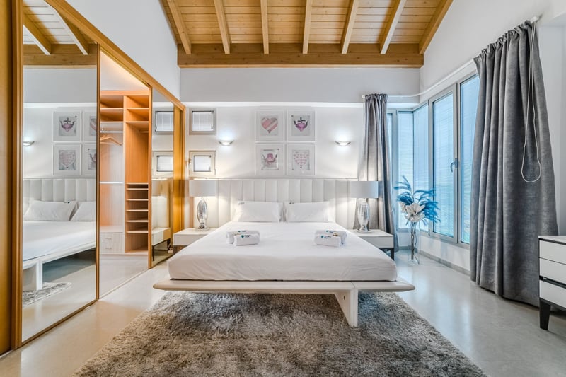 El Madroñal - 6 Bedrooms – 4