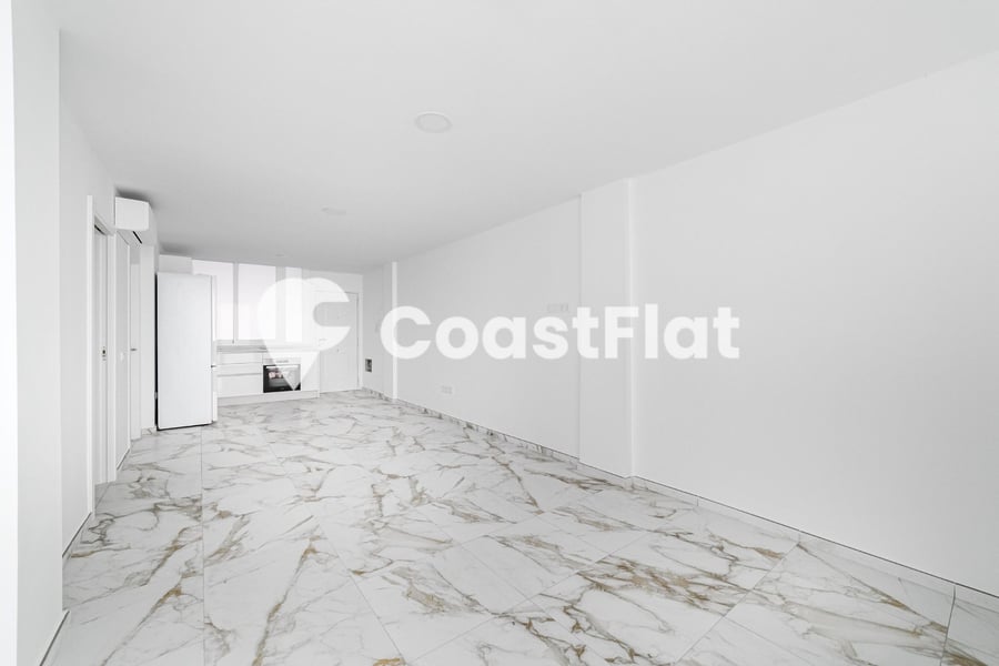 Unbeatable opportunity in Los Cristianos! BRAND NEW apartment just steps from Camisón Beach! – 13