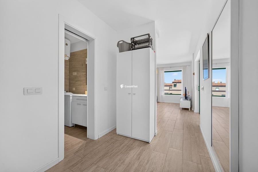 Modern penthouse, completely renovated, just steps away from Montaña Amarilla! – 15