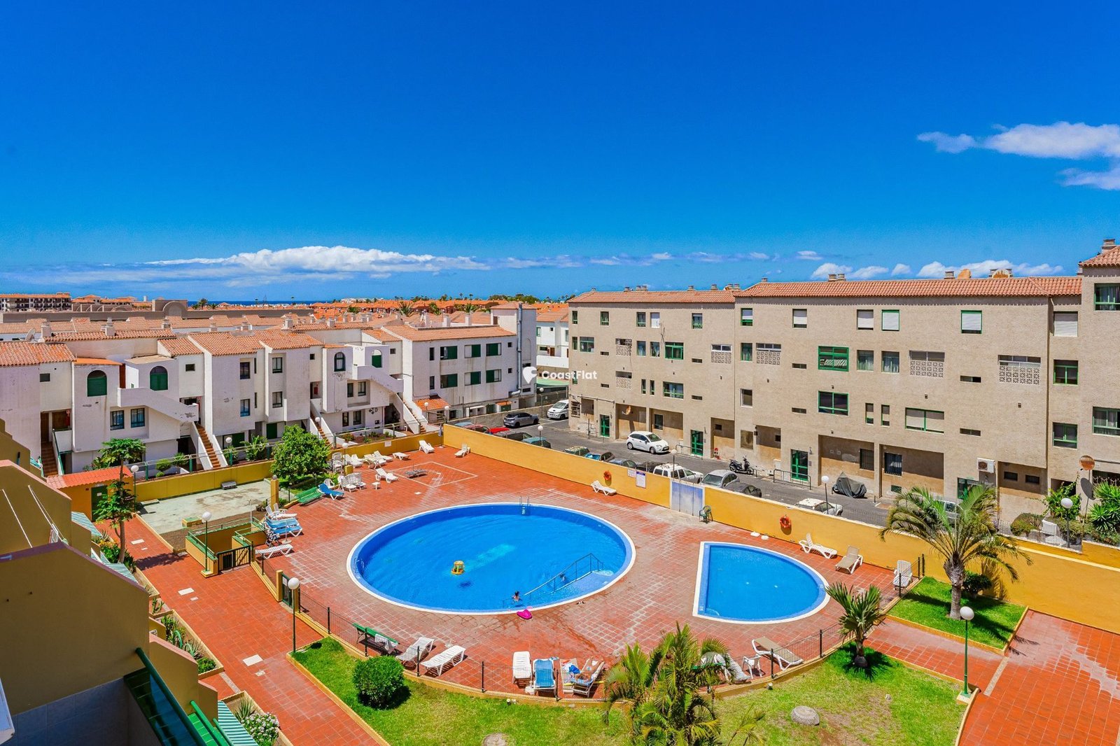 Modern penthouse, completely renovated, just steps away from Montaña Amarilla! – 1