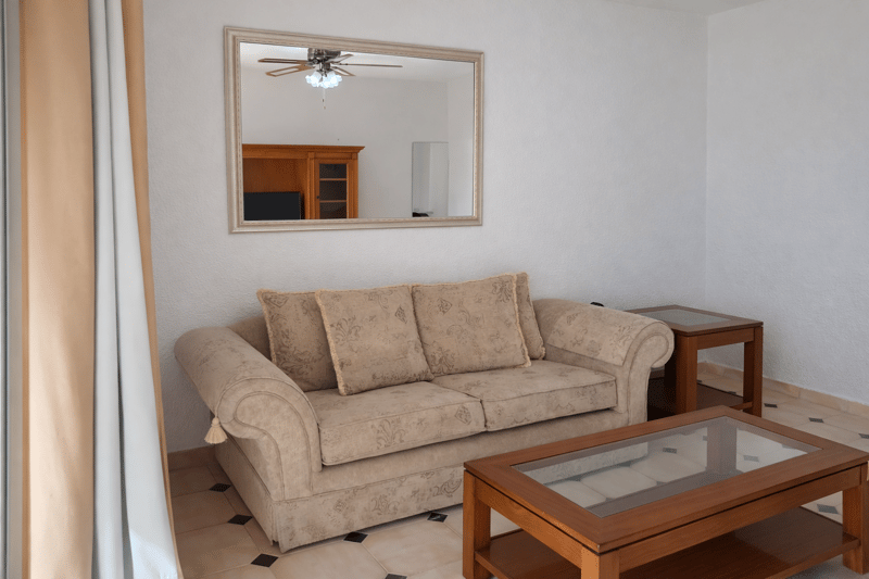 Large studio apartment in San Eugenio Bajo. – 5