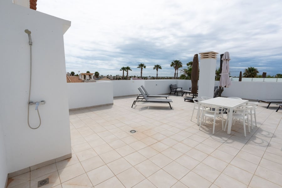 INVESTMENT ASSET FOR SALE – 2 Buildings, 16 Apartments with TOURIST LICENSE in an Exclusive Residential Complex! – 71