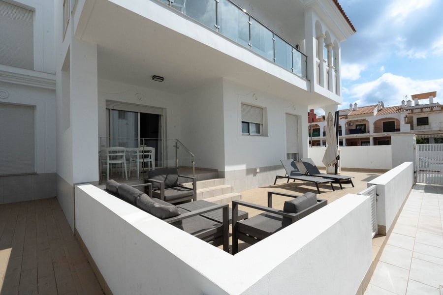 INVESTMENT ASSET FOR SALE – 2 Buildings, 16 Apartments with TOURIST LICENSE in an Exclusive Residential Complex! – 57