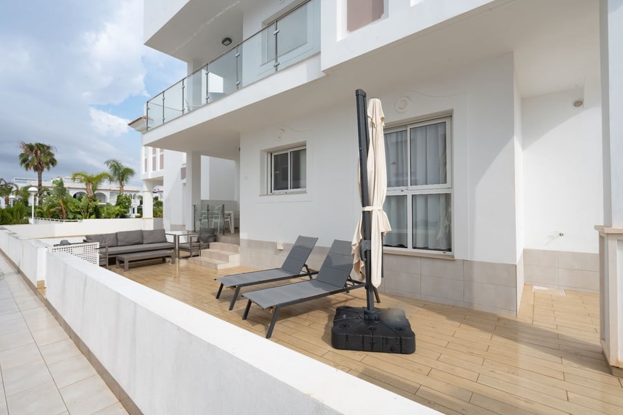 INVESTMENT ASSET FOR SALE – 2 Buildings, 16 Apartments with TOURIST LICENSE in an Exclusive Residential Complex! – 58