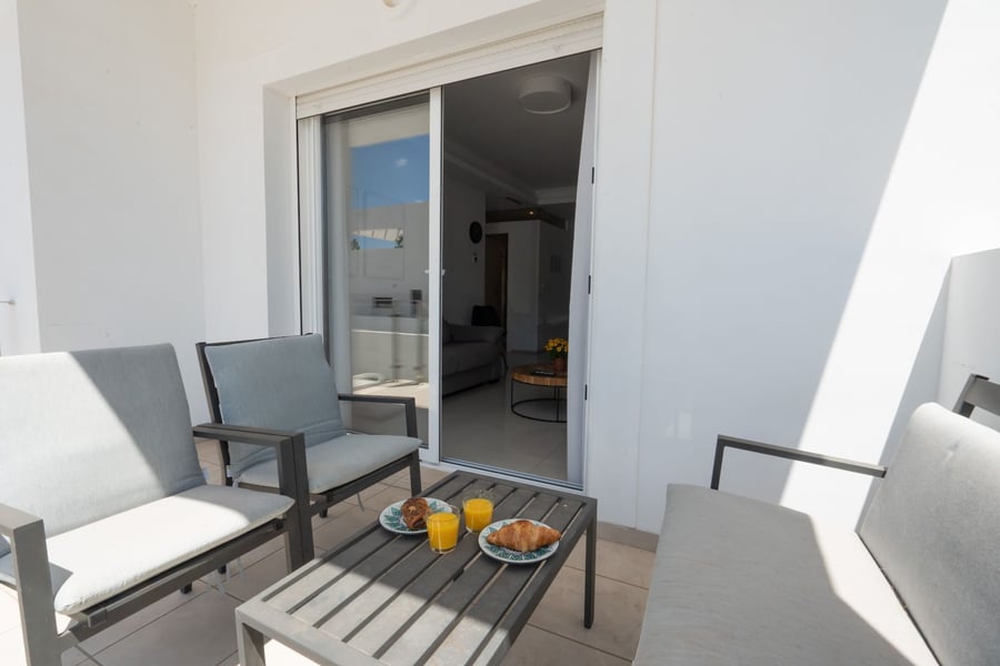 INVESTMENT ASSET FOR SALE – 2 Buildings, 16 Apartments with TOURIST LICENSE in an Exclusive Residential Complex! – 23