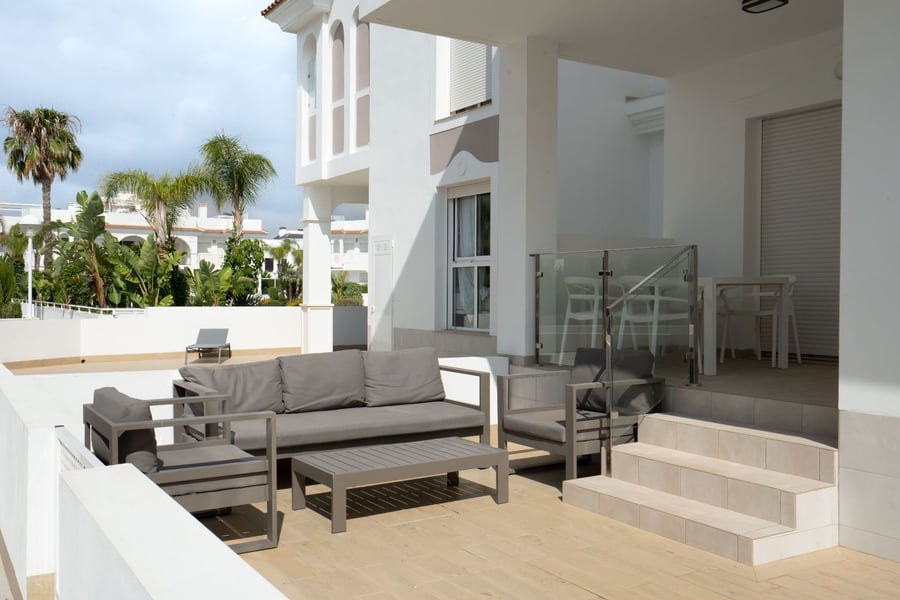 INVESTMENT ASSET FOR SALE – 2 Buildings, 16 Apartments with TOURIST LICENSE in an Exclusive Residential Complex! – 55