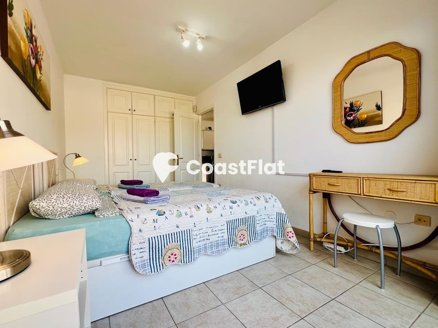 Spacious penthouse in Puerto de Santiago, just a stone’s throw from Playa de la Arena and Playa Chica, with partial sea views!! – 6