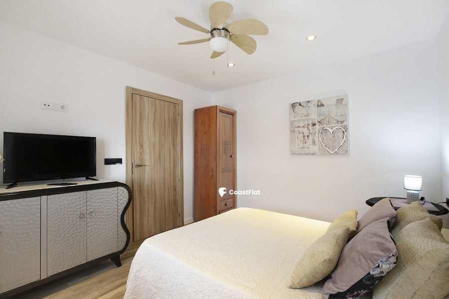 A unique opportunity to acquire an exceptional property. – 15