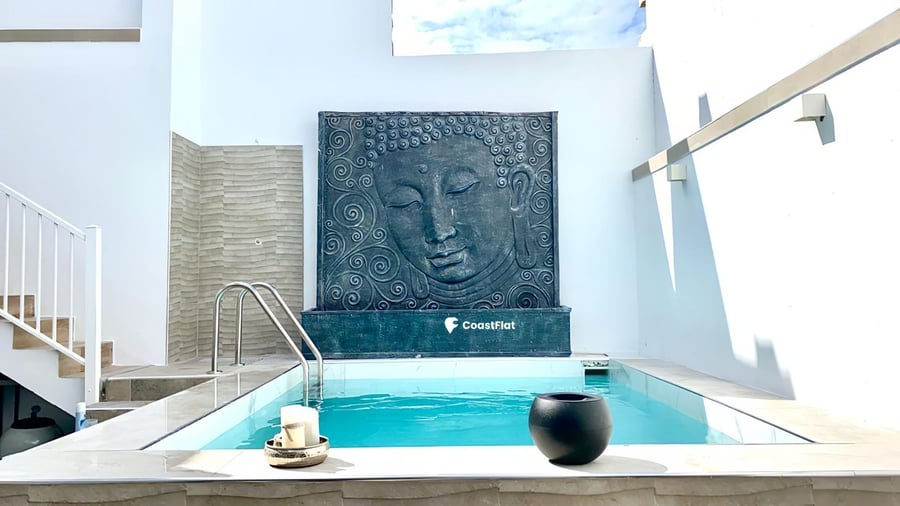 A unique opportunity to acquire an exceptional property. – 8
