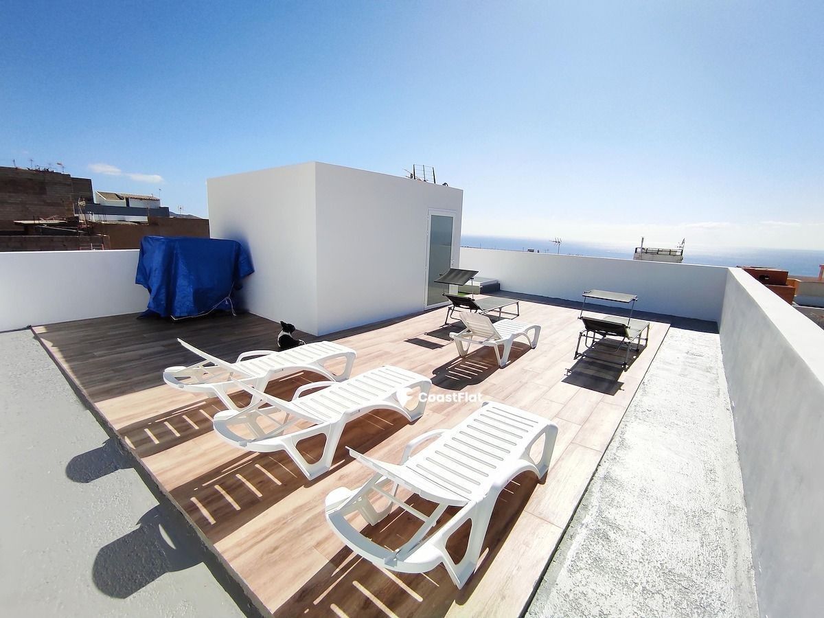 A unique opportunity to acquire an exceptional property. – 1