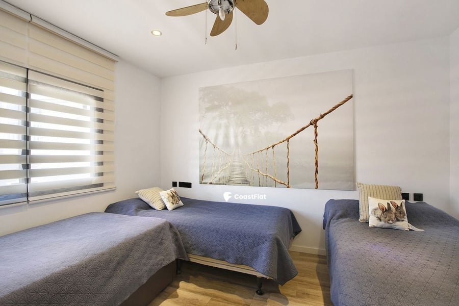 A unique opportunity to acquire an exceptional property. – 23