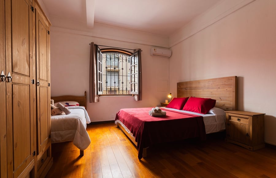 CASA YACUMENZA – 25