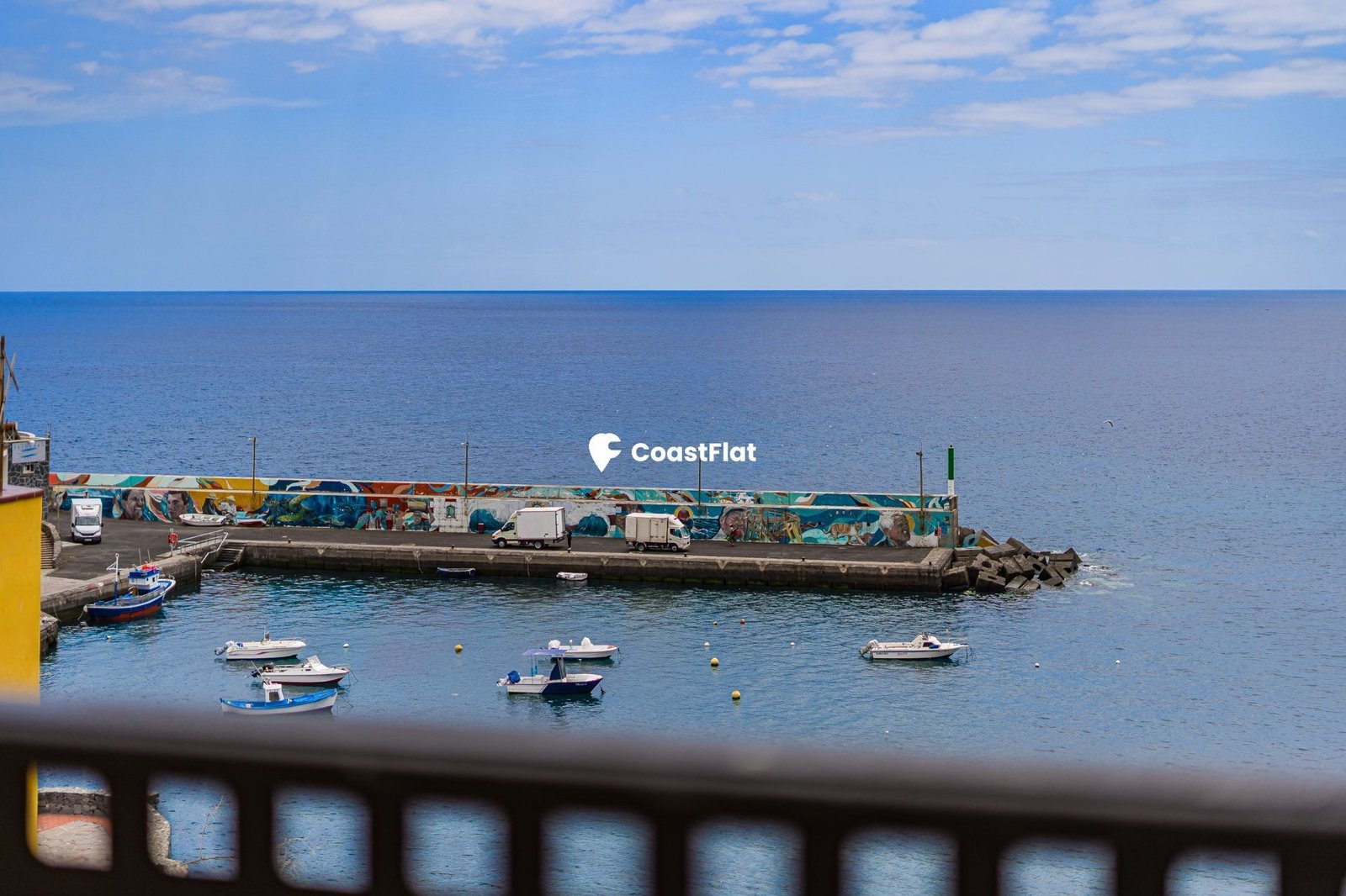 A magnificent seafront property in Los Abrigos. – 1