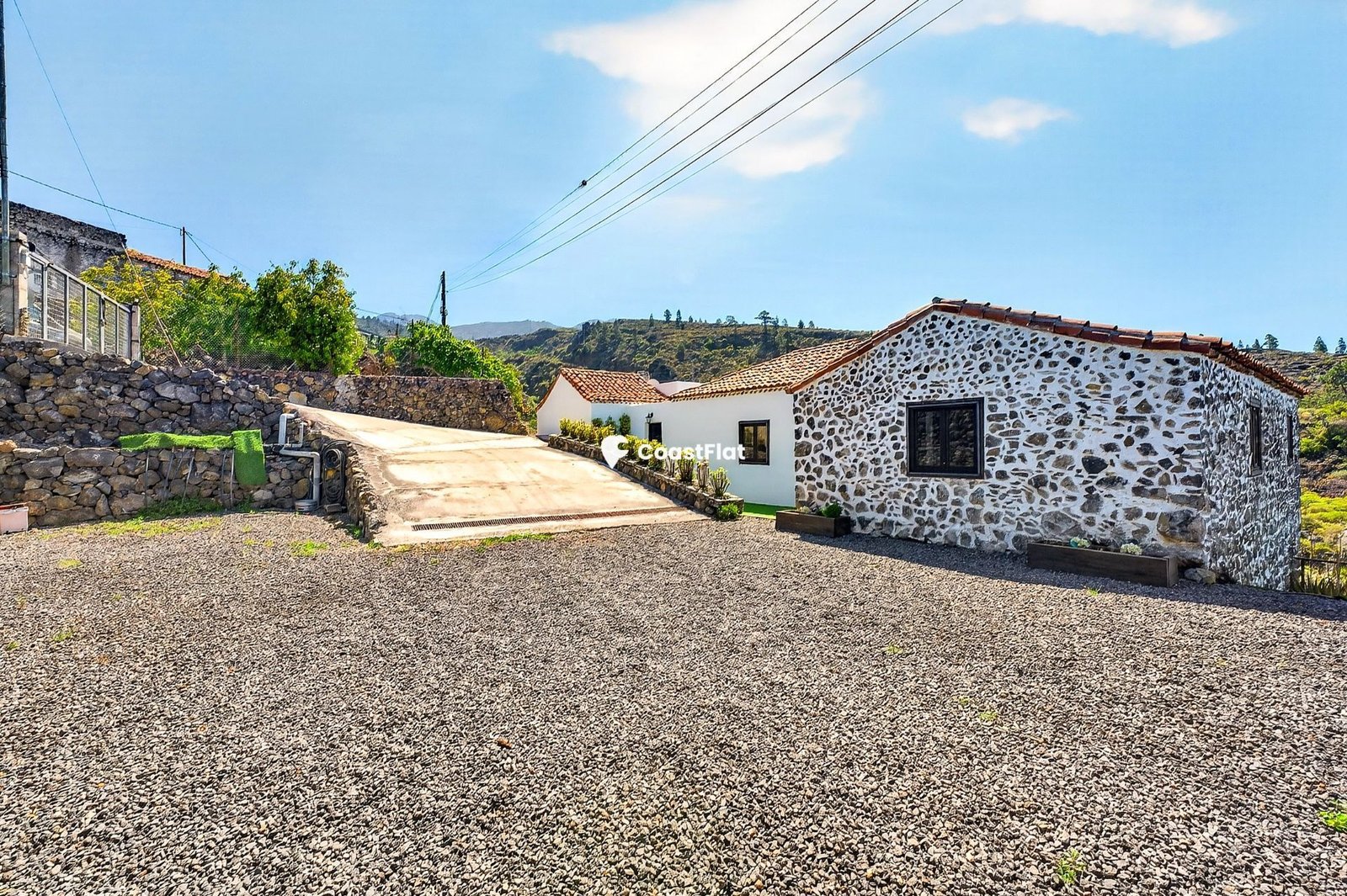 Independent house with plot in Guia de Isora – 1